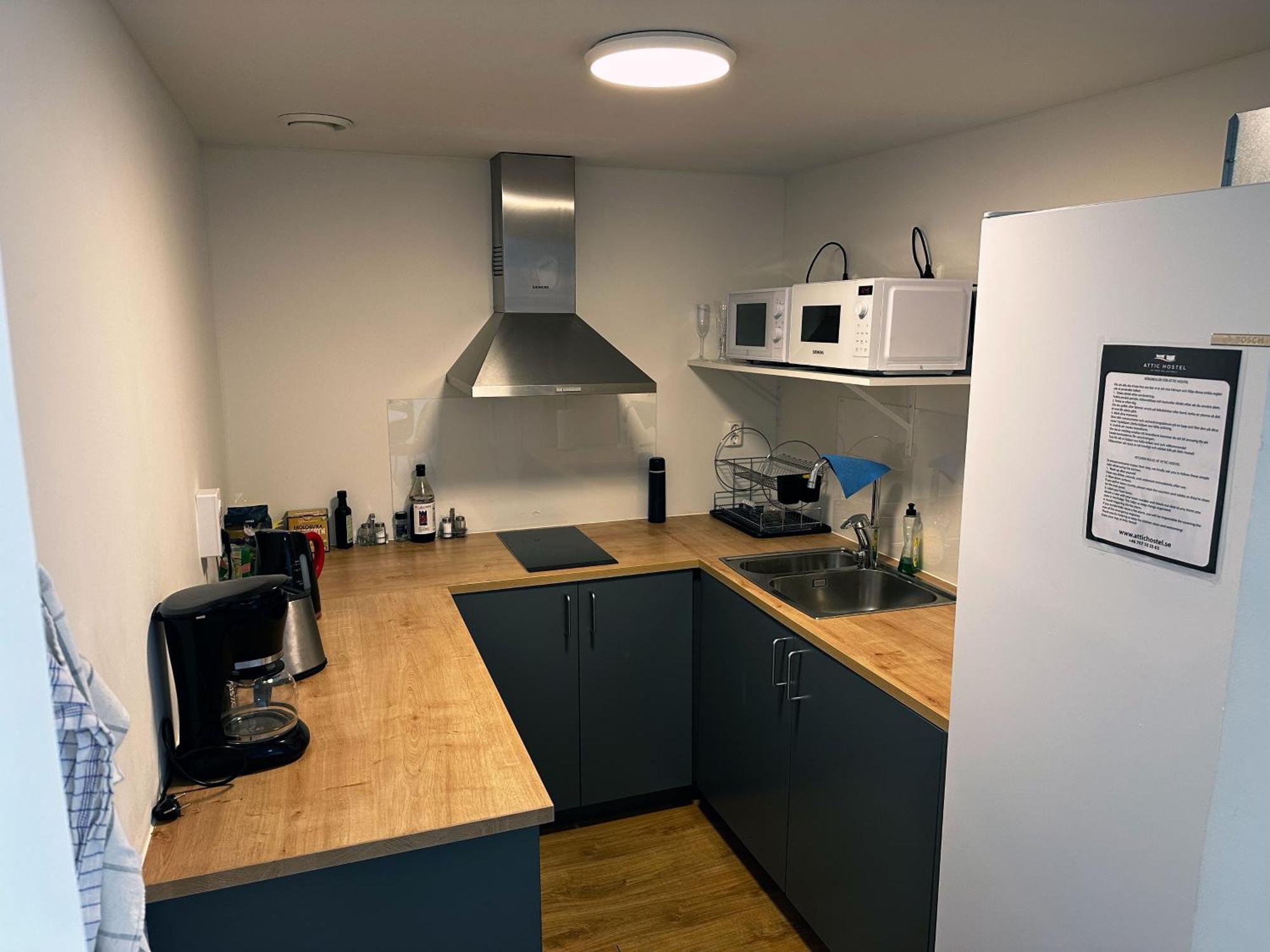 Attic Hostel 보라스 외부 사진
