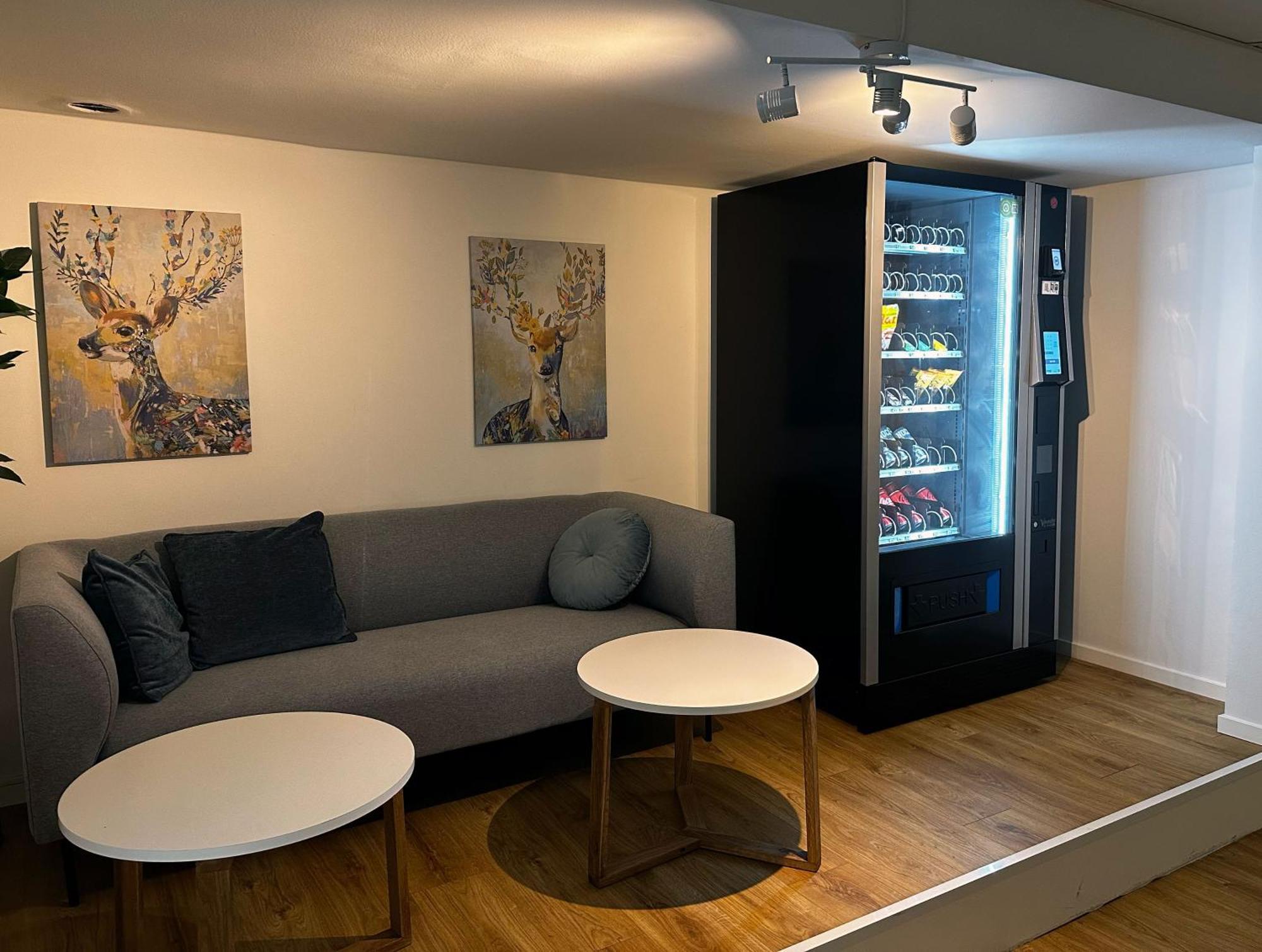 Attic Hostel 보라스 외부 사진